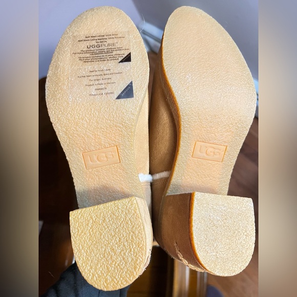 UGG ~ Kasen II Suede Boots (# 1095049) in Chestnut - Picture 14 of 15